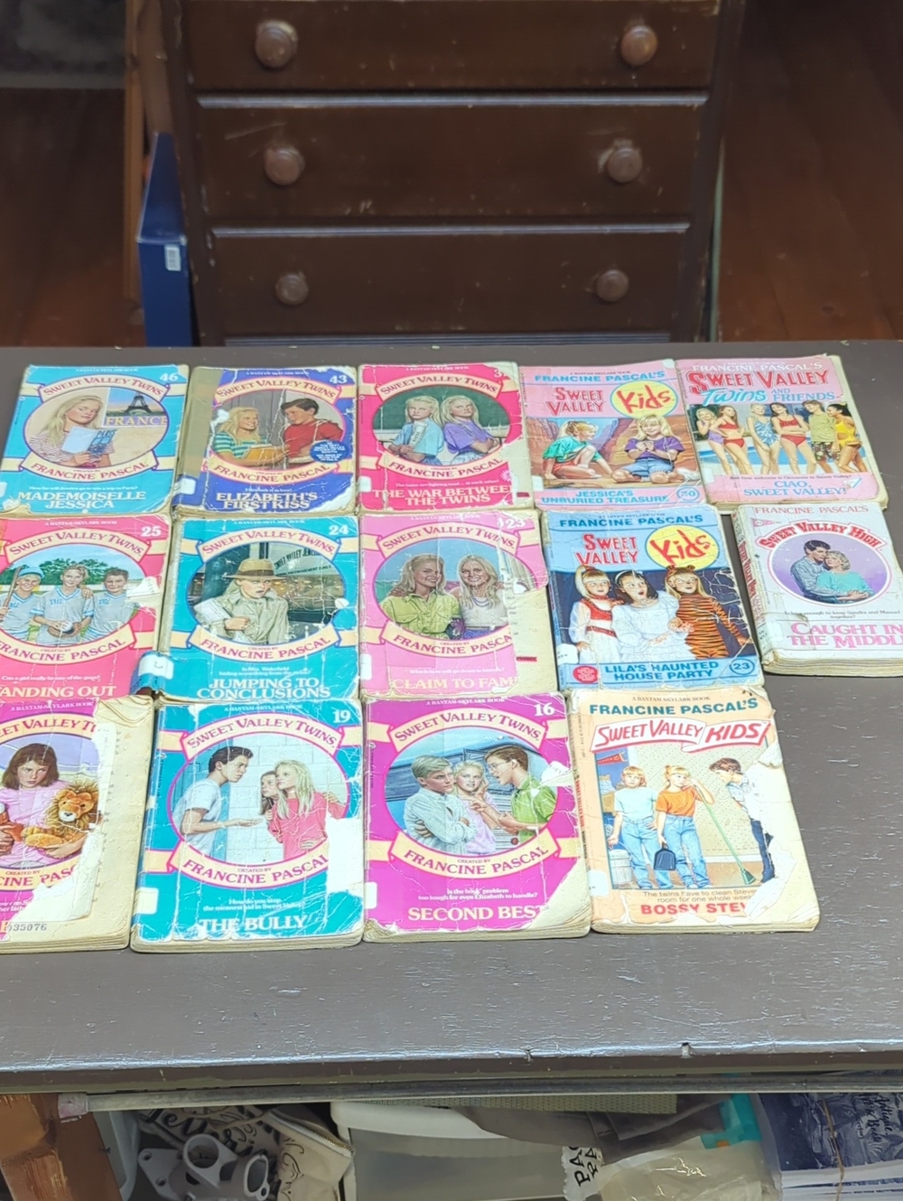 14 Sweet Valley‎ High & sweet Valley High Twins & kids by Francine Pascal books